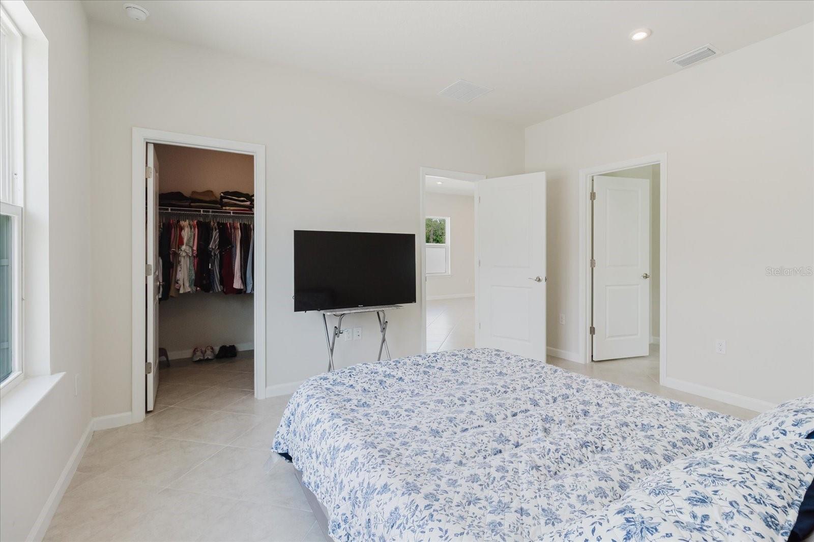 Image 20 of 51 For 19052 Heavenside Court