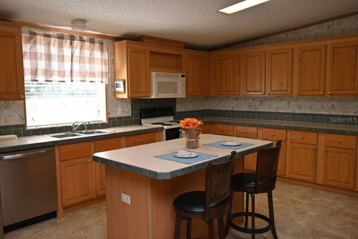 Image 21 of 61 For 8205 Irene Street