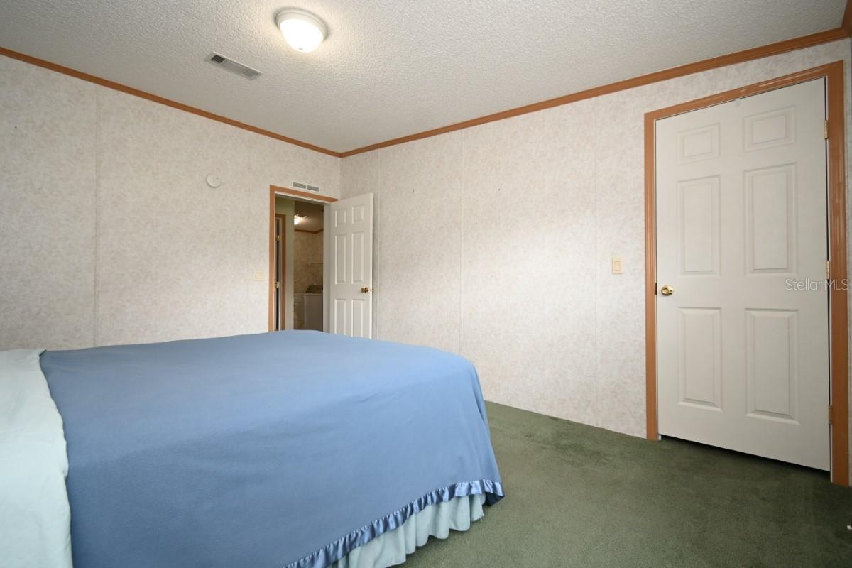 Image 35 of 61 For 8205 Irene Street