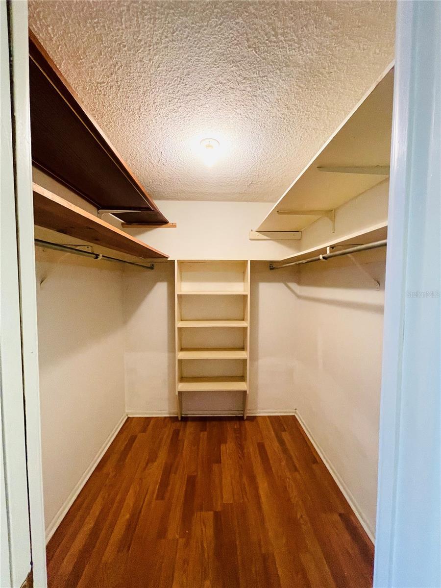 Image 15 of 29 For 1037 Tamarac Drive