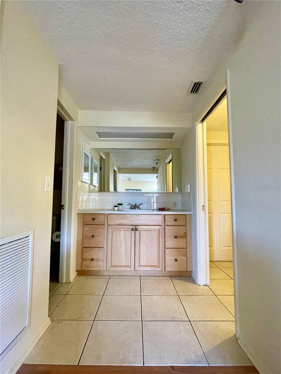 Image 17 of 29 For 1037 Tamarac Drive