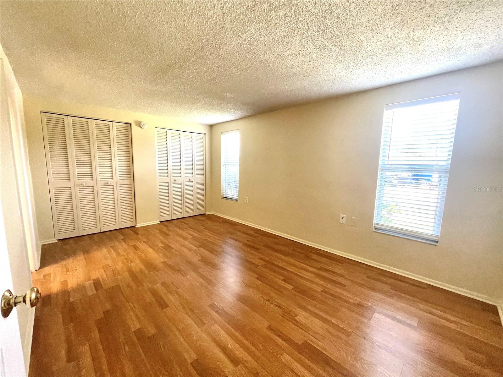 Image 22 of 29 For 1037 Tamarac Drive