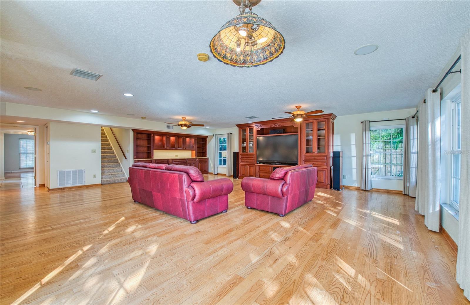 Listing photo id 10 for 2851 Weathersfield Court