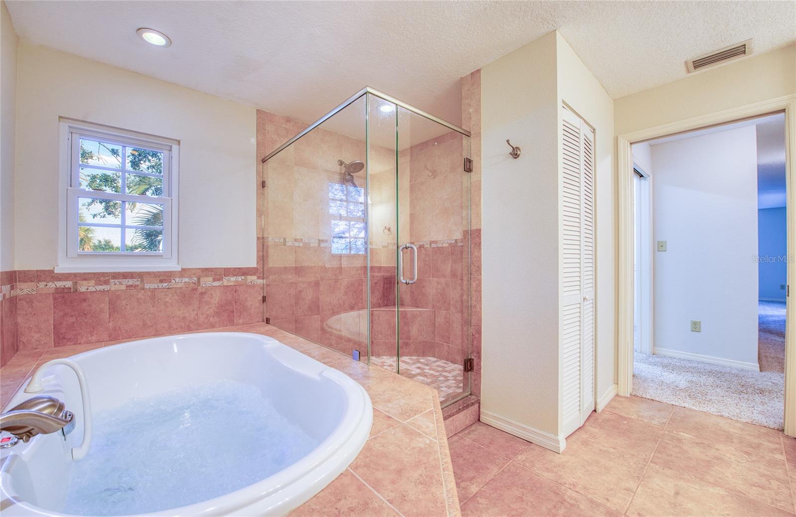 Listing photo id 32 for 2851 Weathersfield Court
