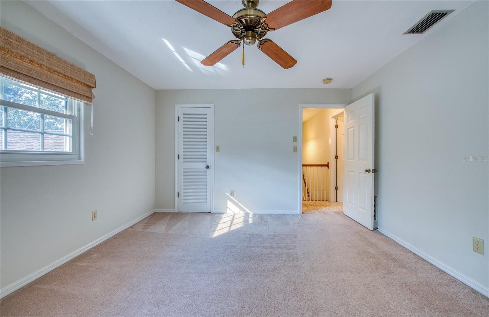 Listing photo id 50 for 2851 Weathersfield Court