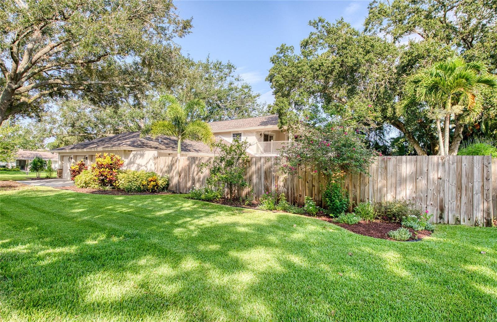 Listing photo id 66 for 2851 Weathersfield Court