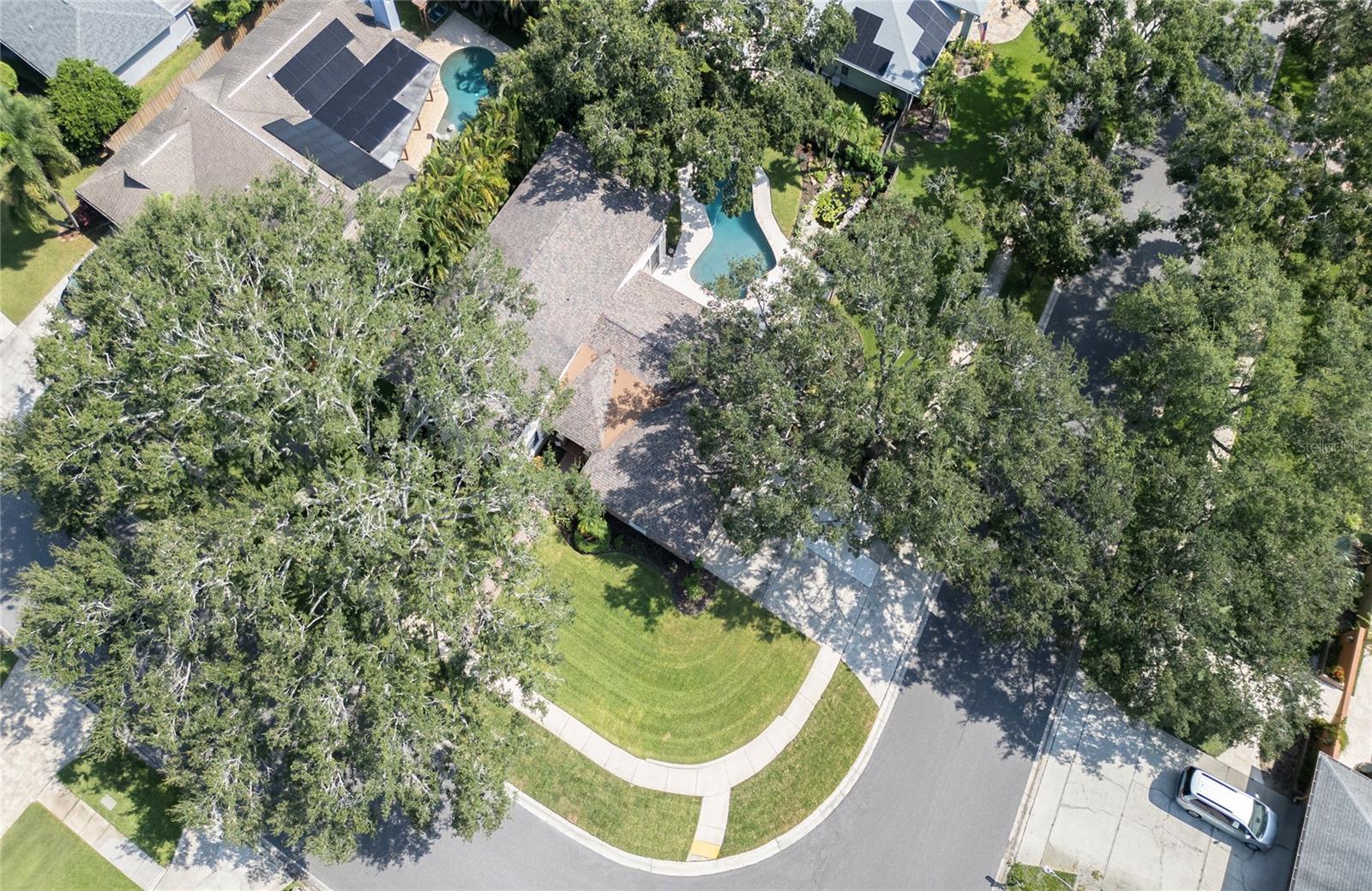 Listing photo id 67 for 2851 Weathersfield Court