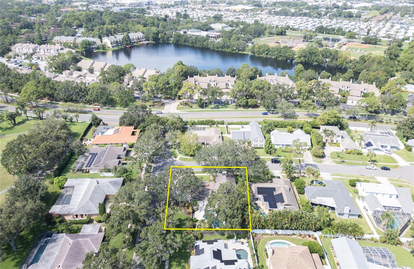 Listing photo id 68 for 2851 Weathersfield Court