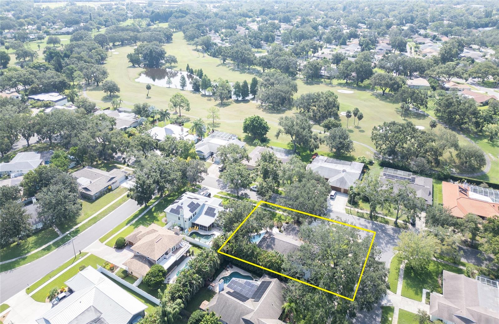 Listing photo id 70 for 2851 Weathersfield Court