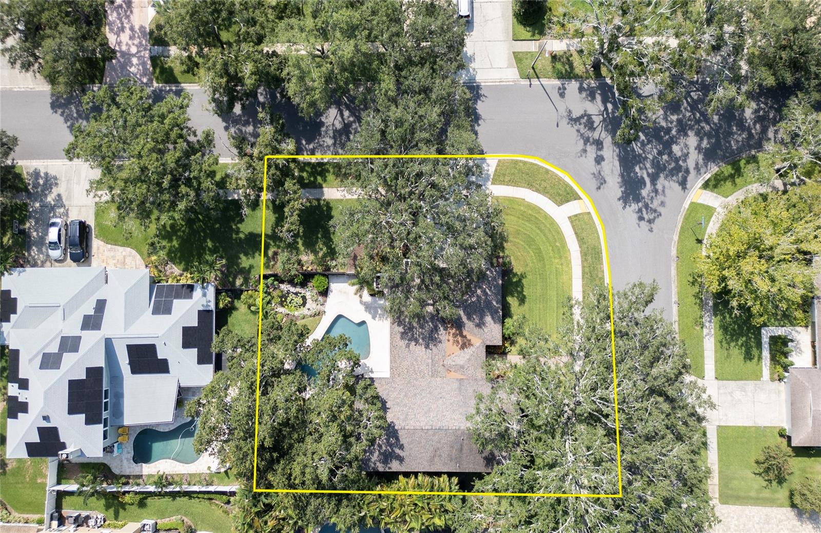 Listing photo id 73 for 2851 Weathersfield Court