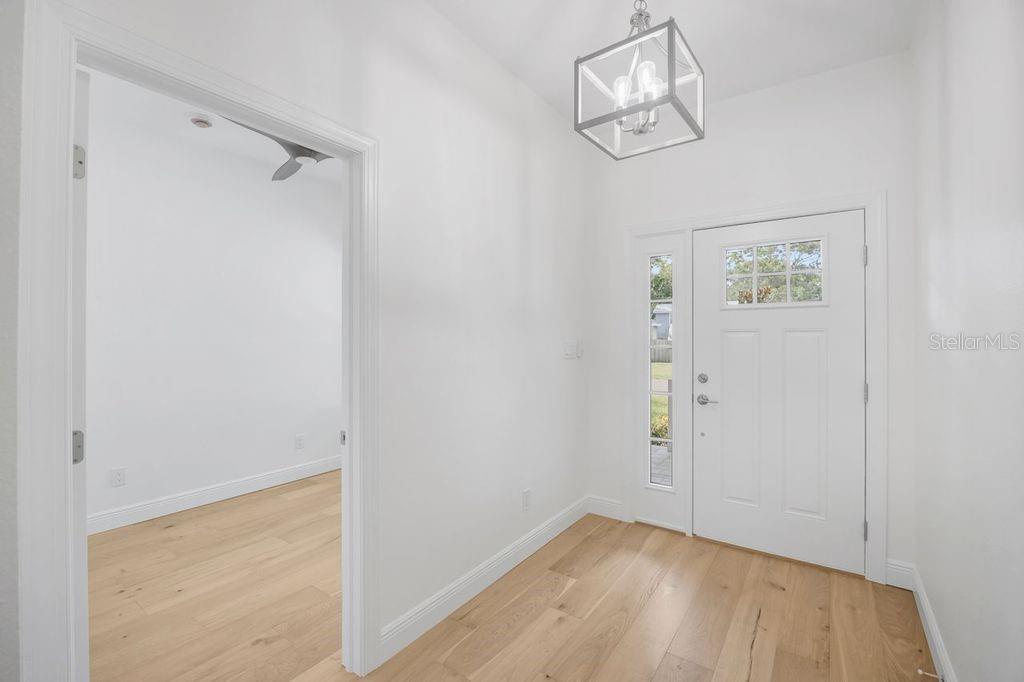 Image 21 of 57 For 1014 14th Avenue Nw