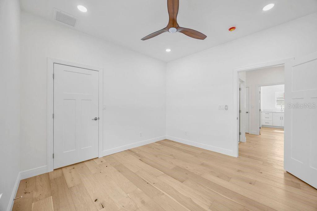 Image 38 of 57 For 1014 14th Avenue Nw