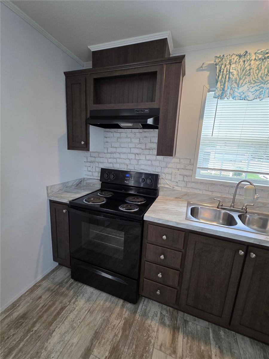 Image 11 of 34 For 1109 49th Avenue Drive W