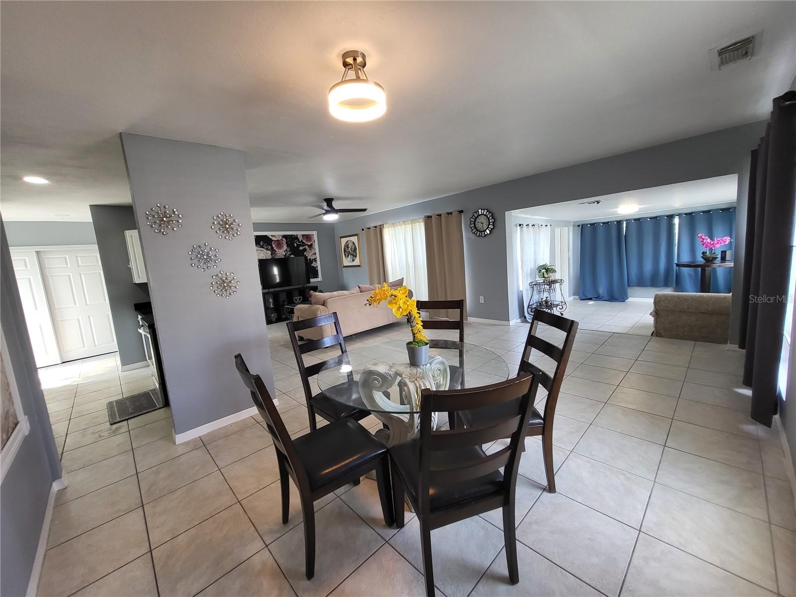 Image 7 of 21 For 4182 Gardner Drive
