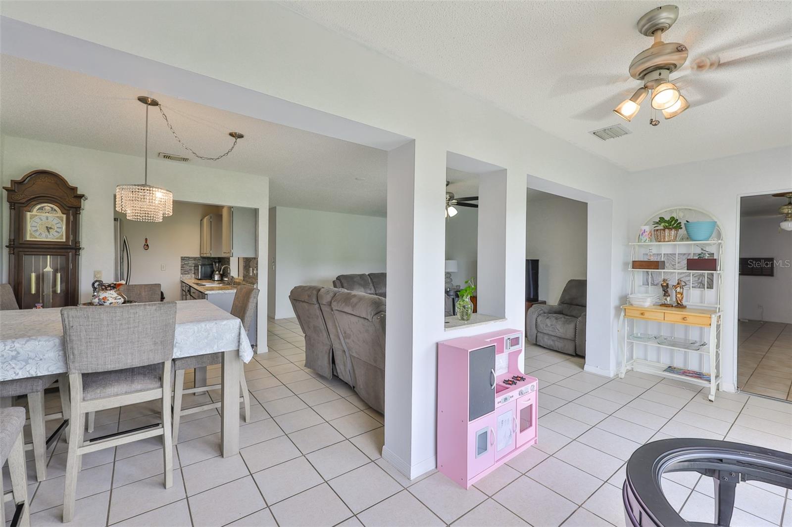 Image 22 of 64 For 2347 Gainesborough Loop 2347
