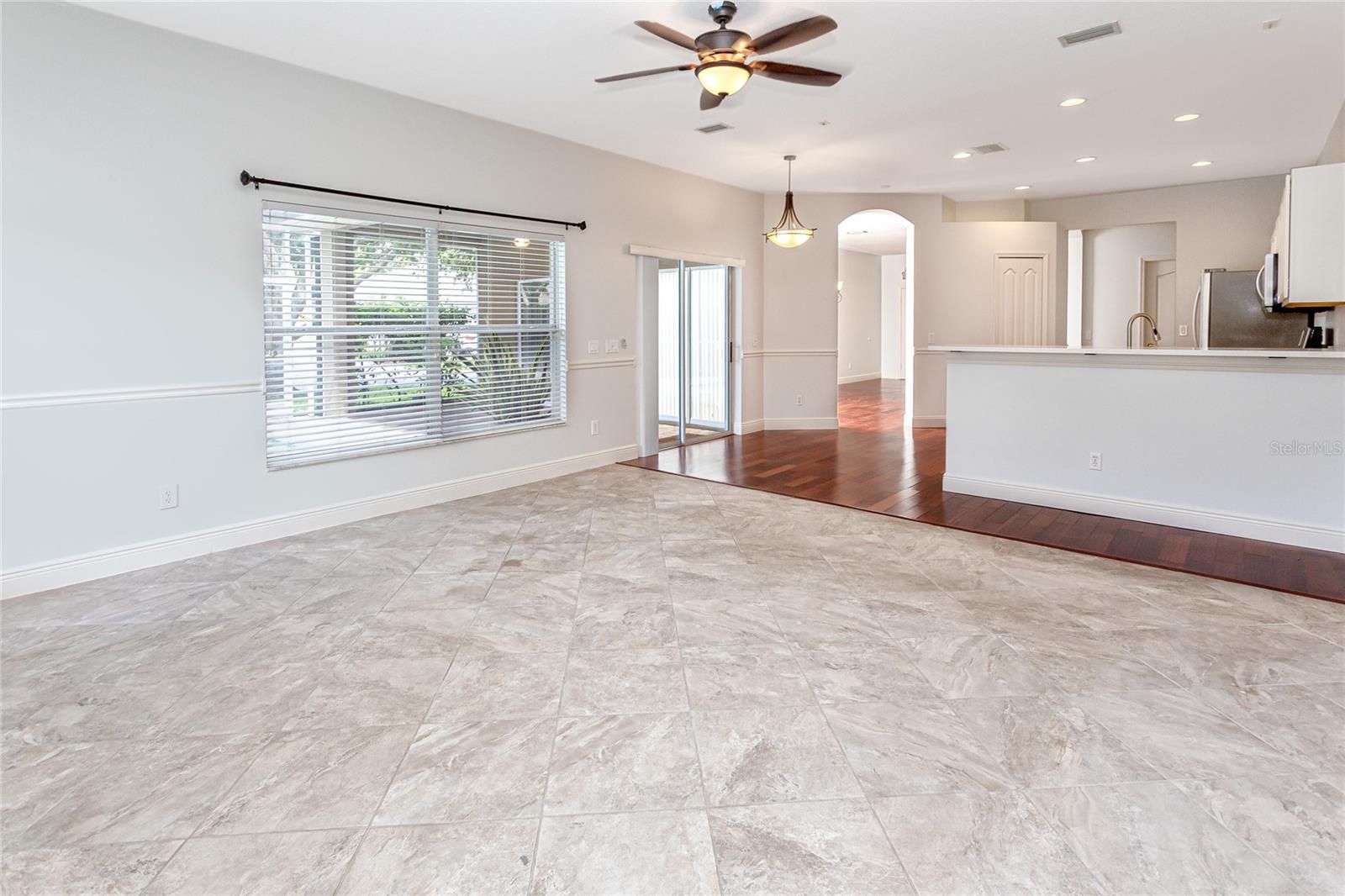 Image 15 of 49 For 10132 Downey Lane