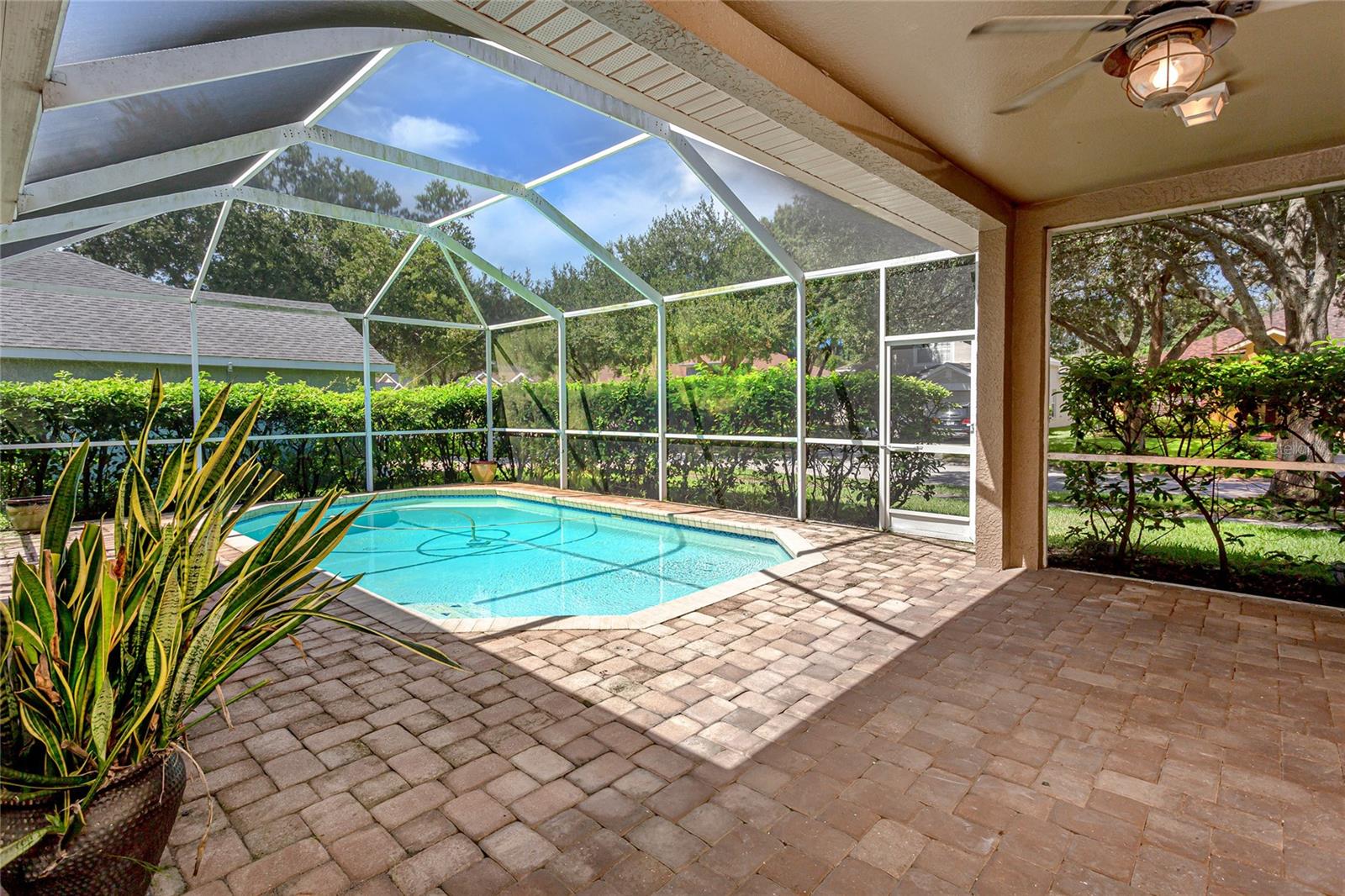 Image 17 of 49 For 10132 Downey Lane