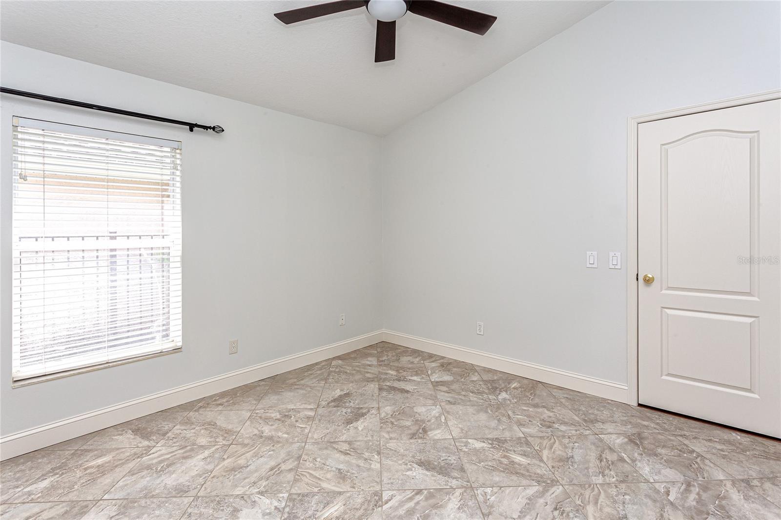 Image 40 of 49 For 10132 Downey Lane