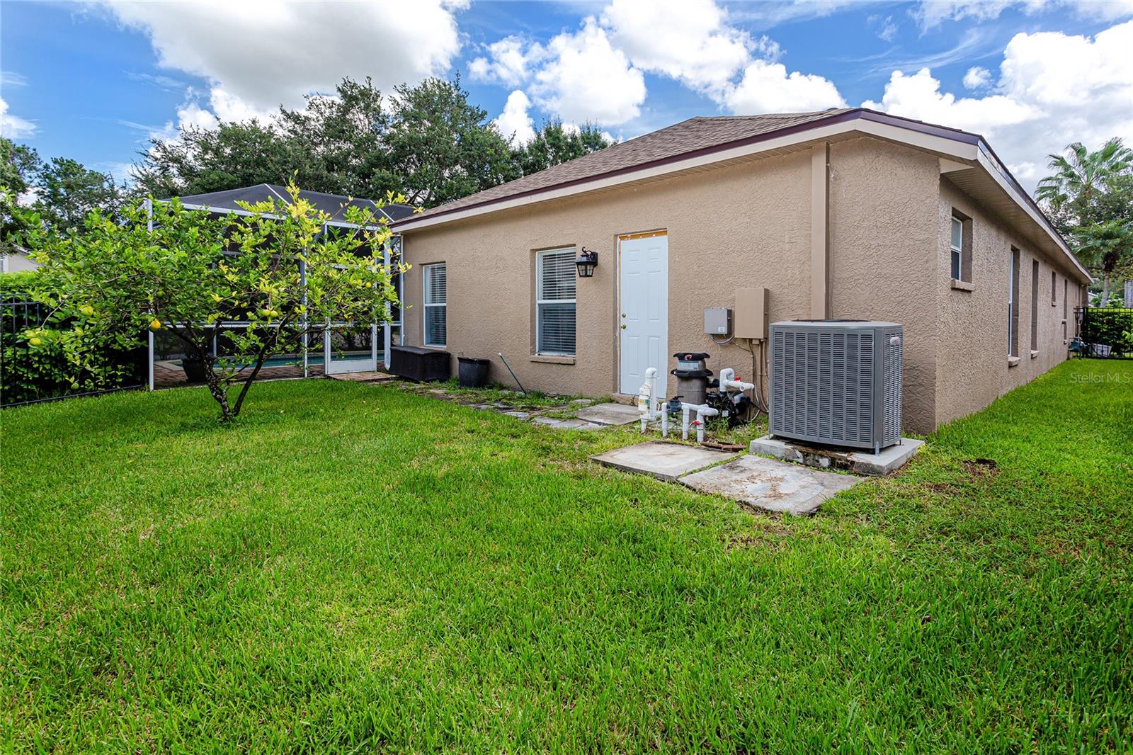 Image 43 of 49 For 10132 Downey Lane
