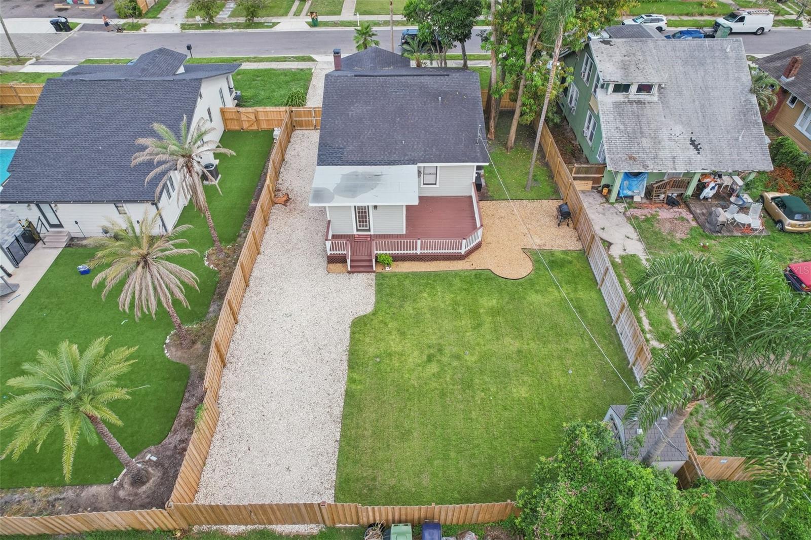 Image 39 of 40 For 712 Caracas Street
