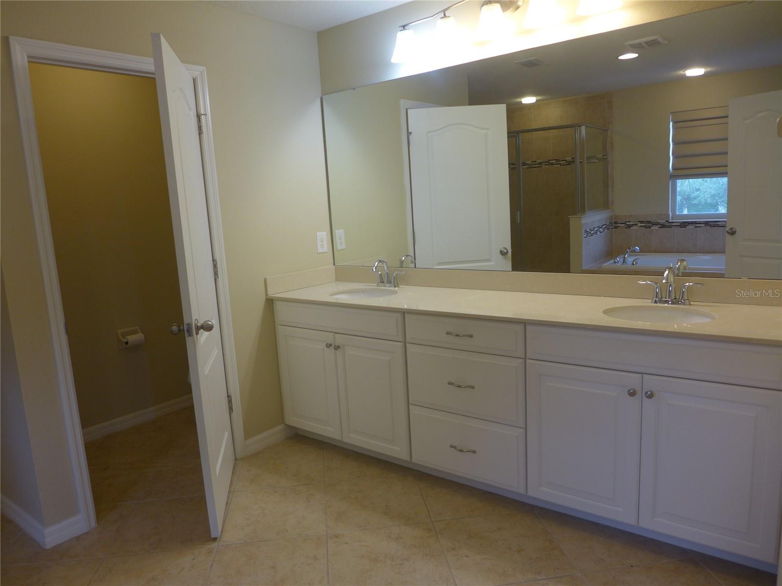 Image 17 of 73 For 11054 Spring Point Circle