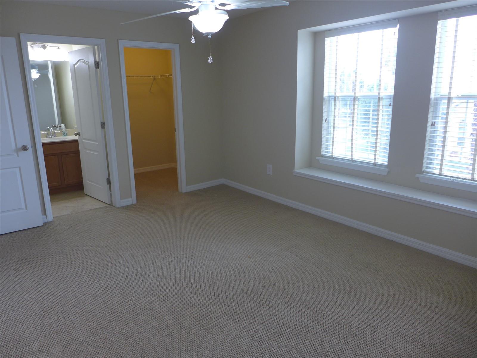 Image 19 of 73 For 11054 Spring Point Circle