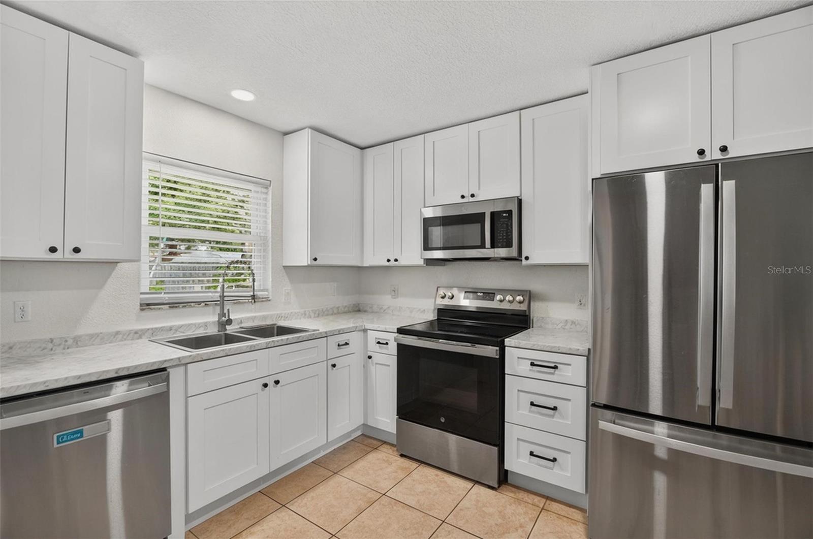 Image 9 of 59 For 5632 62nd Street N
