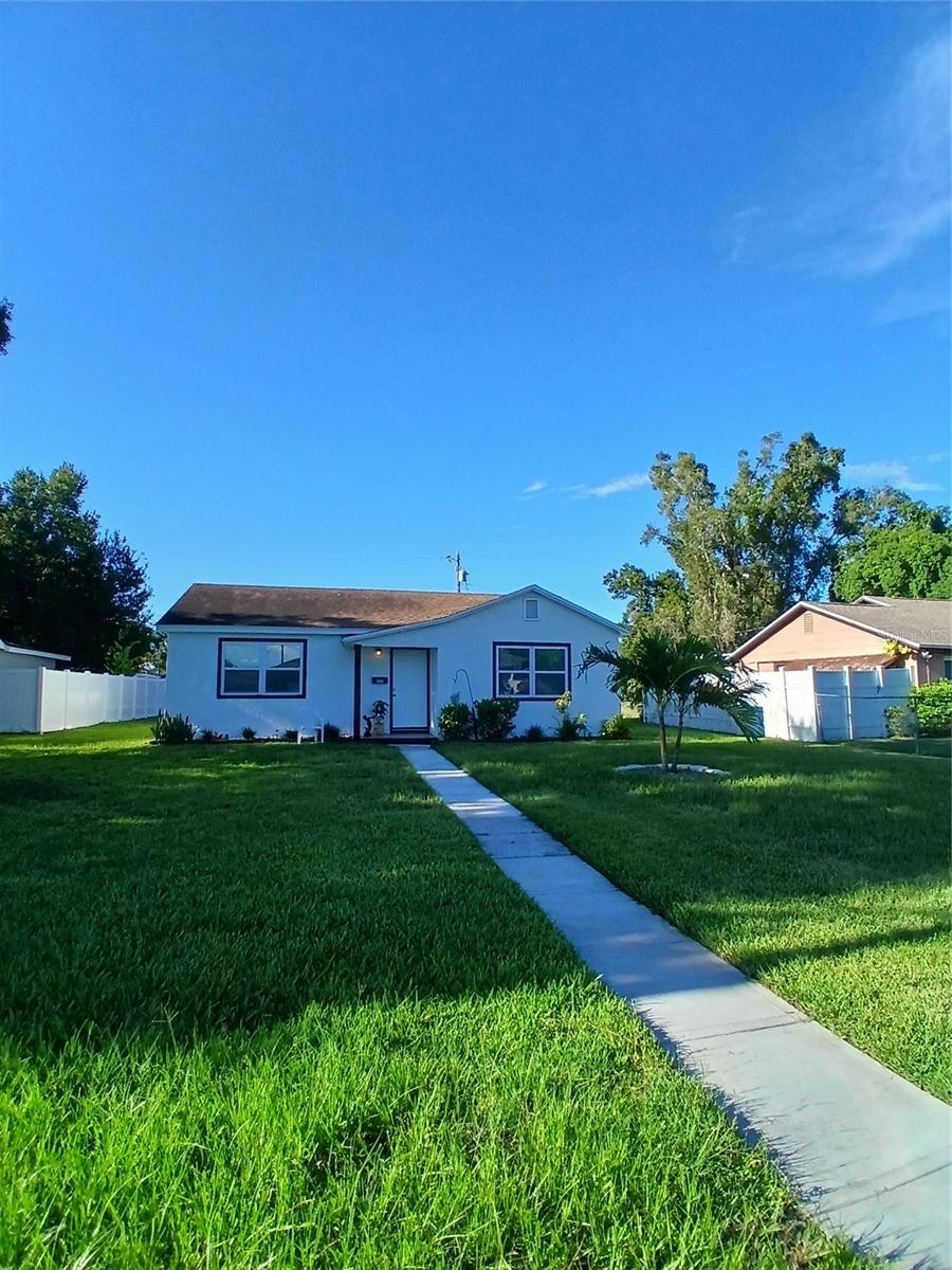 Listing Details for 4625 Emerson Avenue, ST PETERSBURG, FL 33711