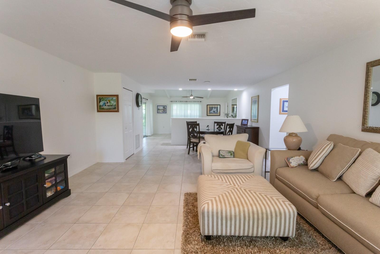 Image 19 of 44 For 4001 Oakhurst Drive 3119