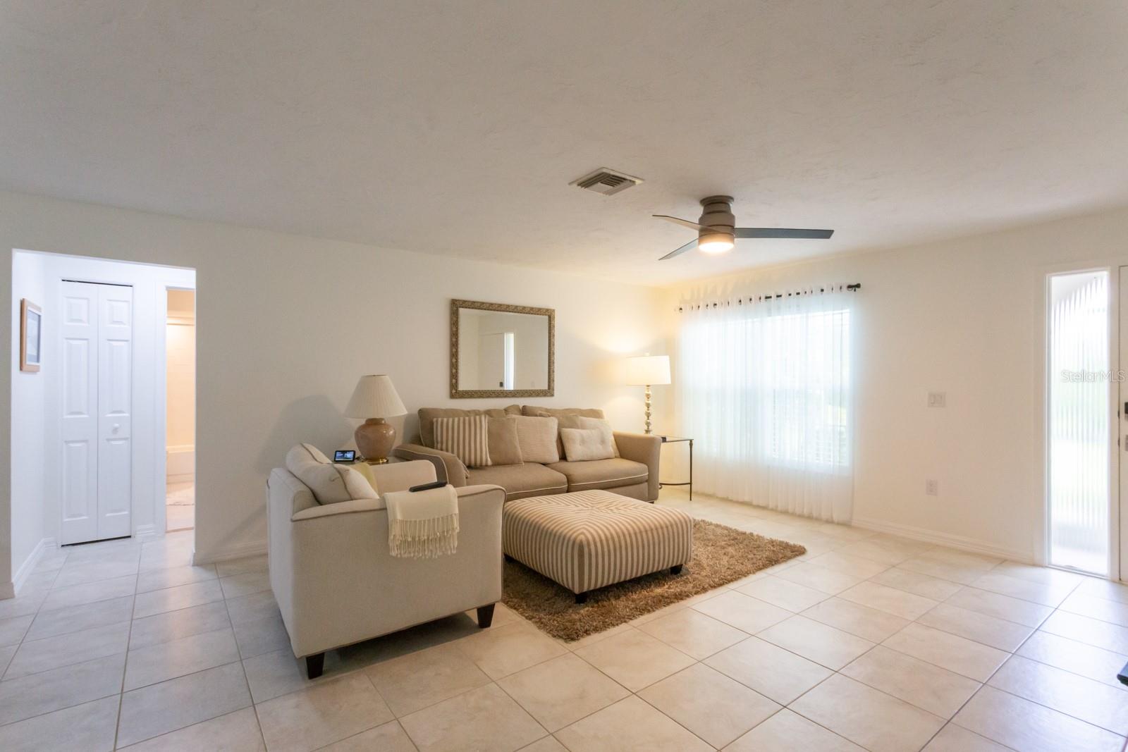 Image 20 of 44 For 4001 Oakhurst Drive 3119