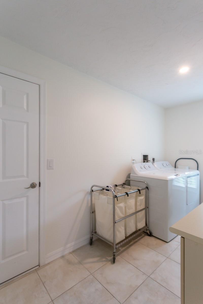 Image 30 of 44 For 4001 Oakhurst Drive 3119
