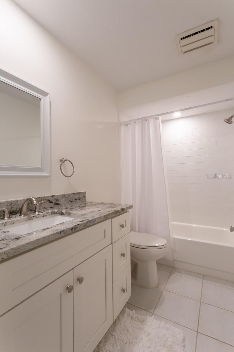 Image 33 of 44 For 4001 Oakhurst Drive 3119