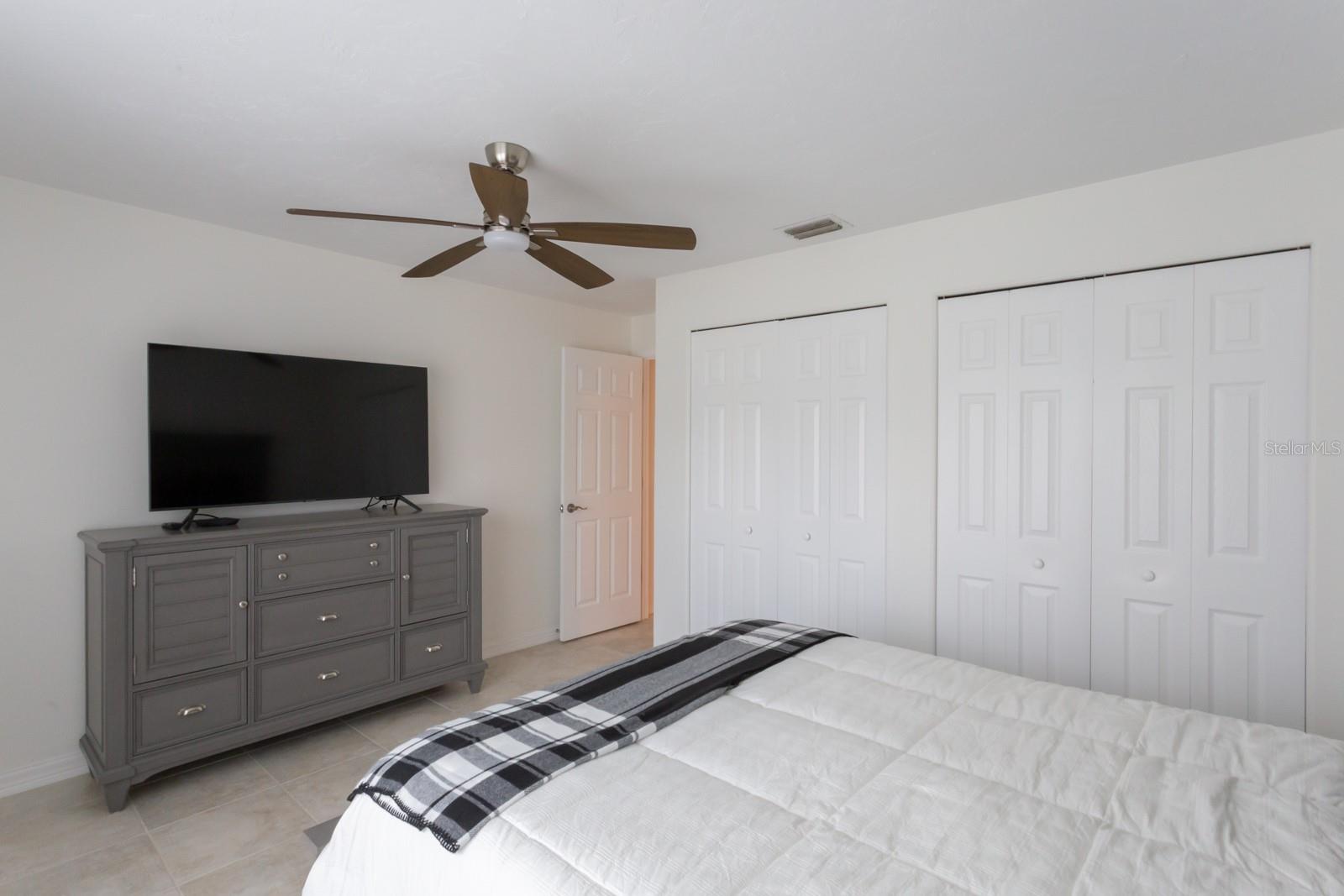 Image 36 of 44 For 4001 Oakhurst Drive 3119