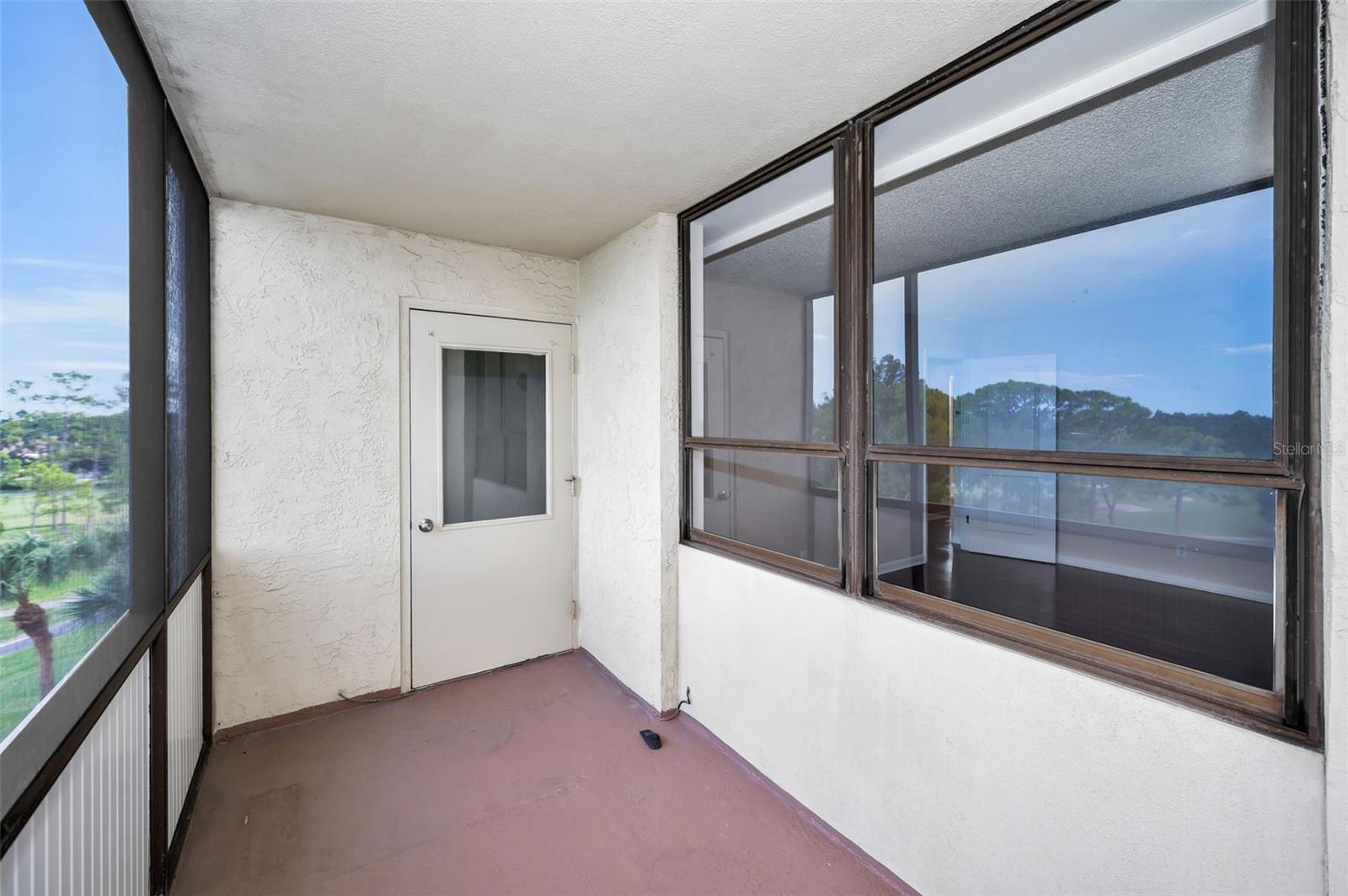 Image 26 of 96 For 2620 Cove Cay Drive 506