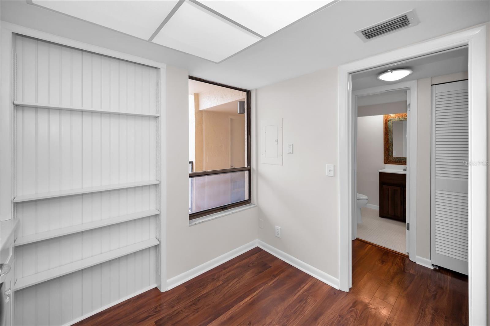 Image 37 of 96 For 2620 Cove Cay Drive 506