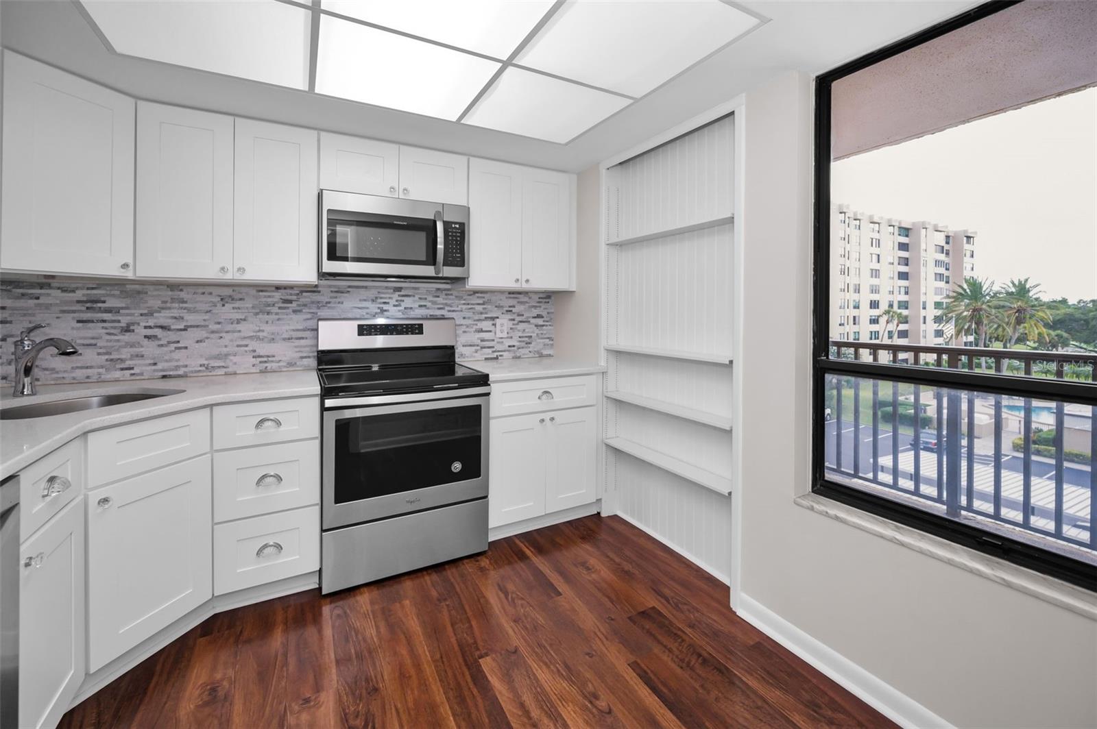 Image 38 of 96 For 2620 Cove Cay Drive 506
