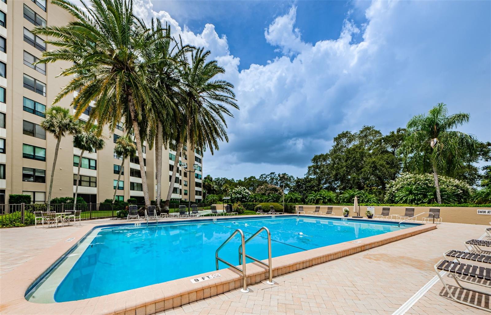 Image 66 of 96 For 2620 Cove Cay Drive 506