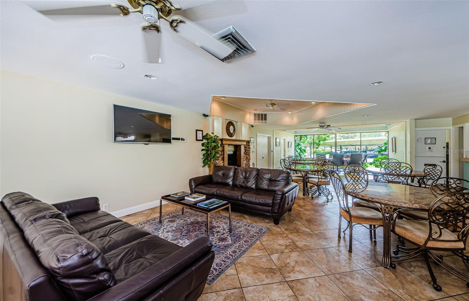 Image 71 of 96 For 2620 Cove Cay Drive 506