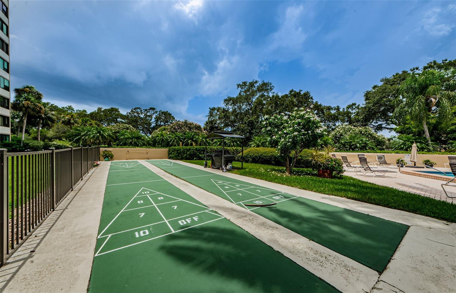Image 76 of 96 For 2620 Cove Cay Drive 506