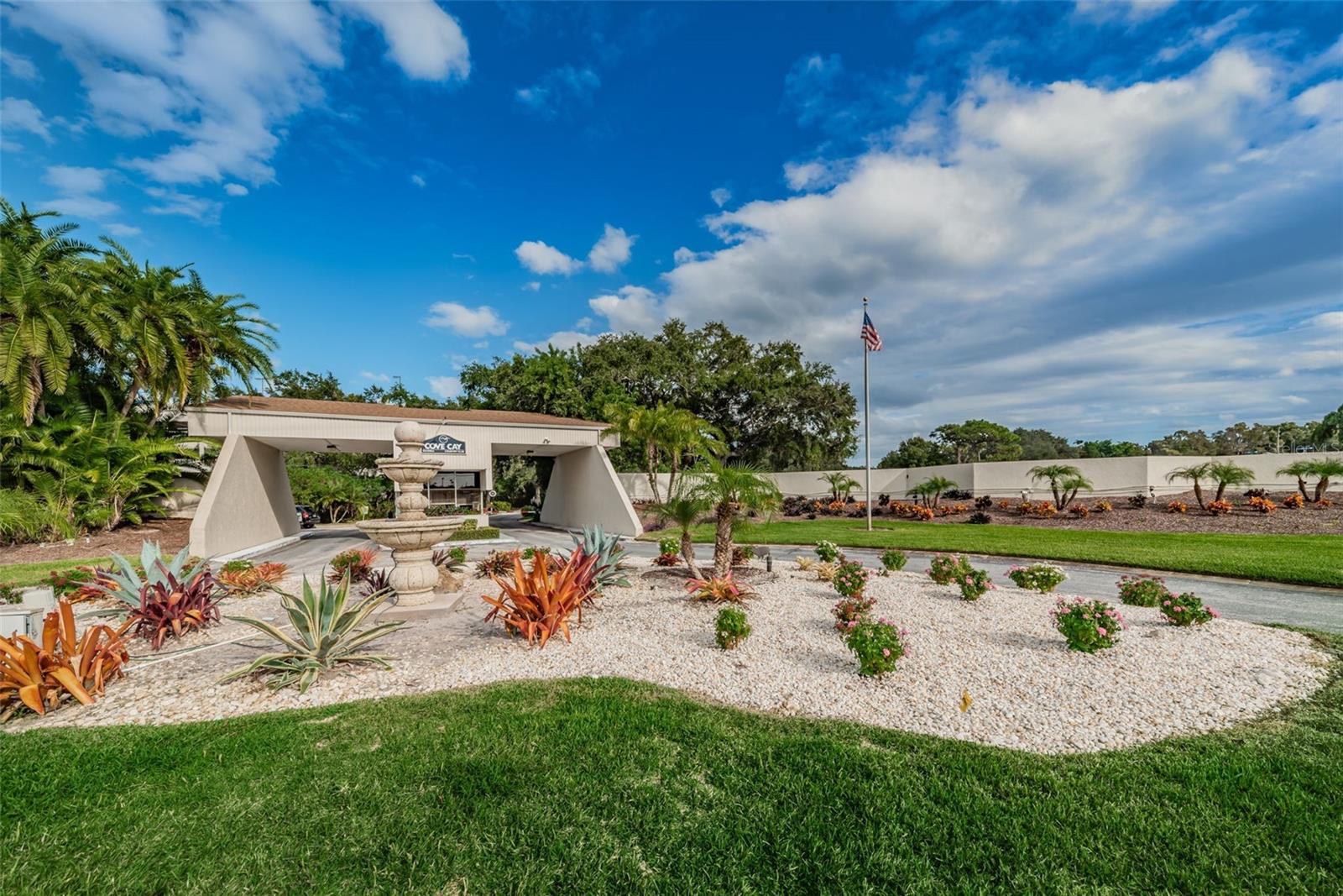 Image 77 of 96 For 2620 Cove Cay Drive 506