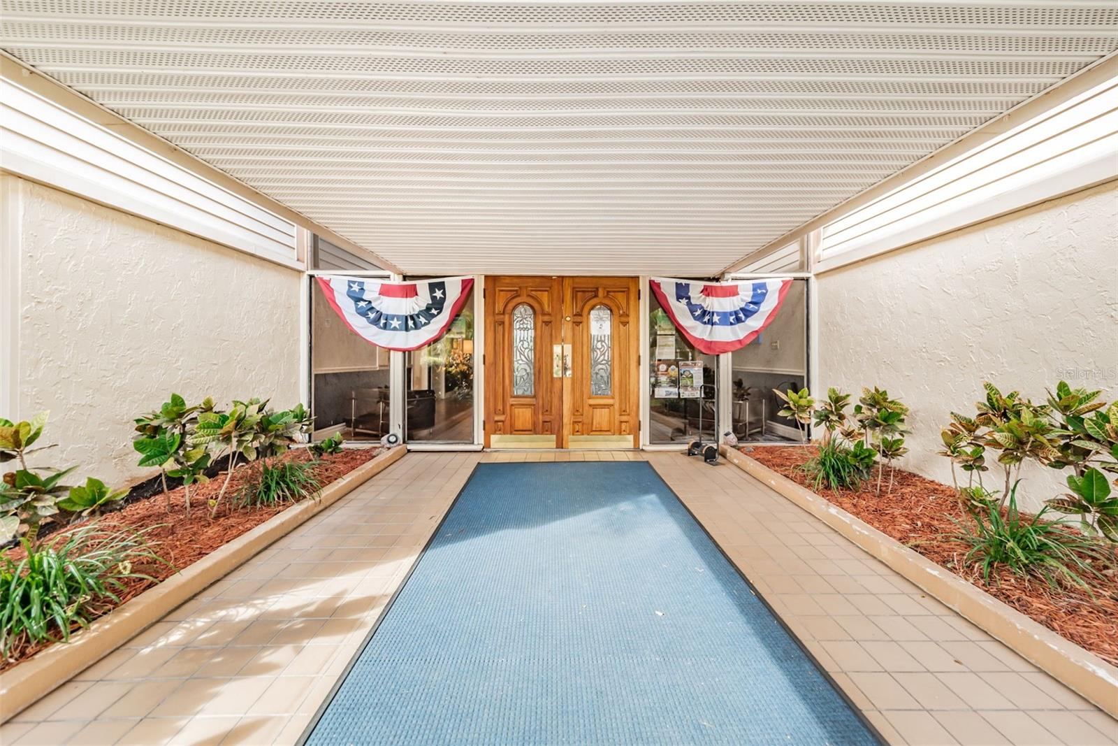 Image 80 of 96 For 2620 Cove Cay Drive 506