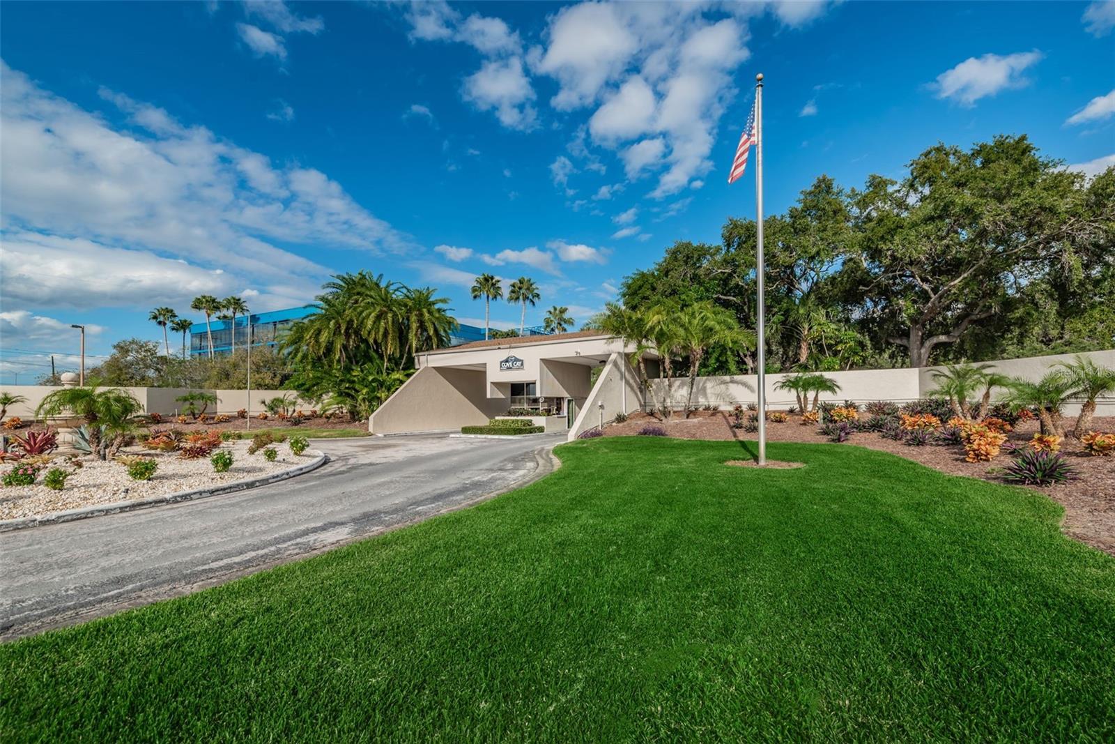 Image 86 of 96 For 2620 Cove Cay Drive 506