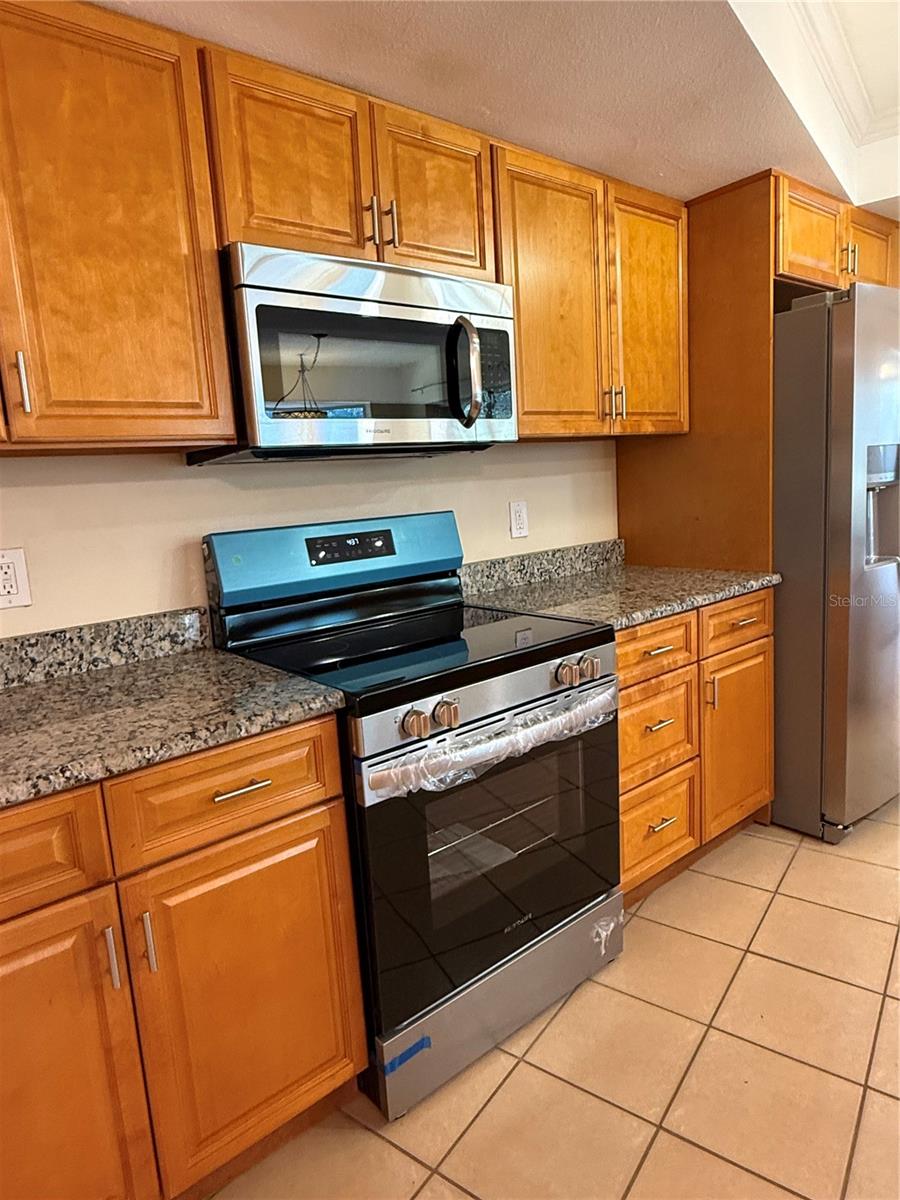 Image 20 of 48 For 1390 Ventnor Avenue