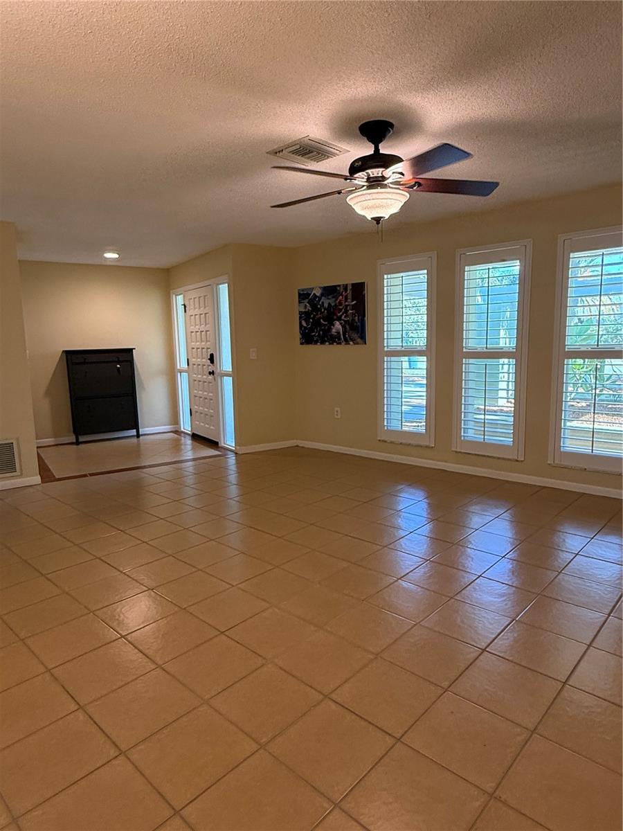 Image 4 of 48 For 1390 Ventnor Avenue