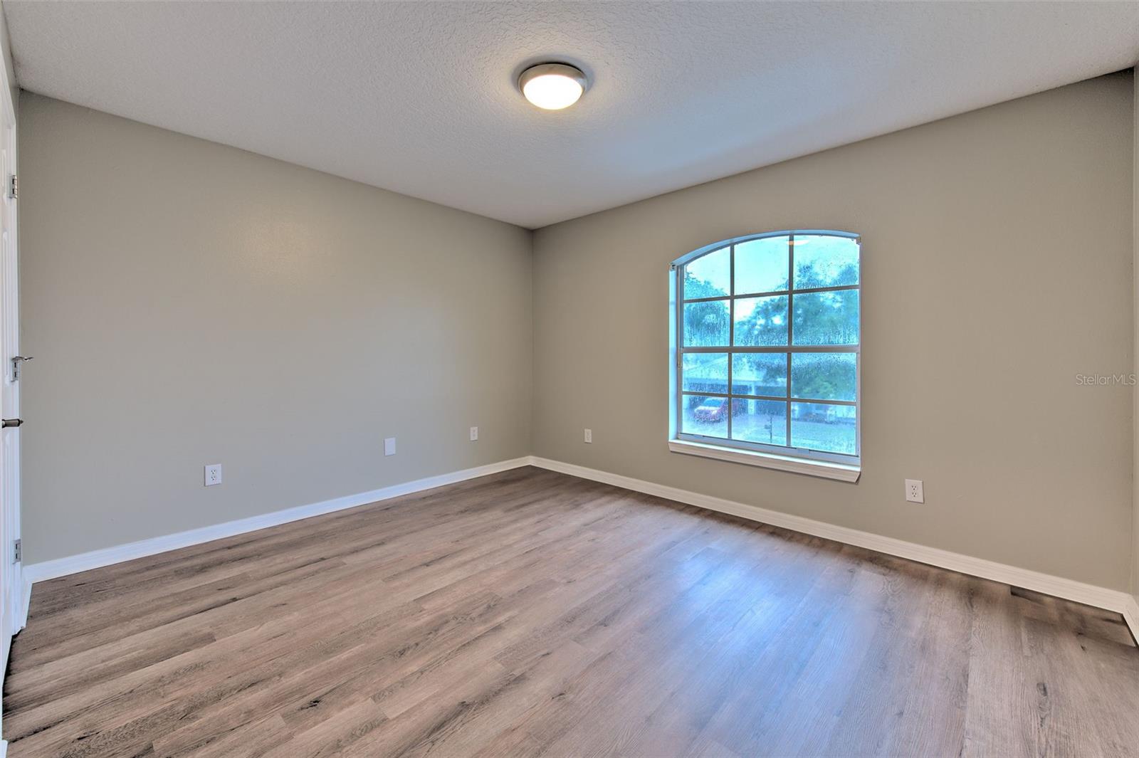 Image 42 of 77 For 4812 Walnut Ridge Road