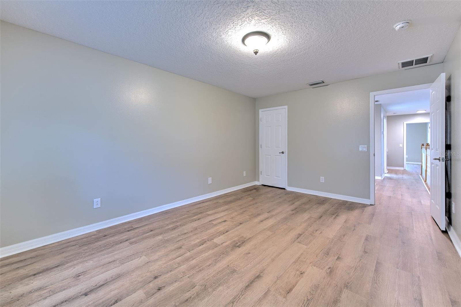 Image 47 of 77 For 4812 Walnut Ridge Road