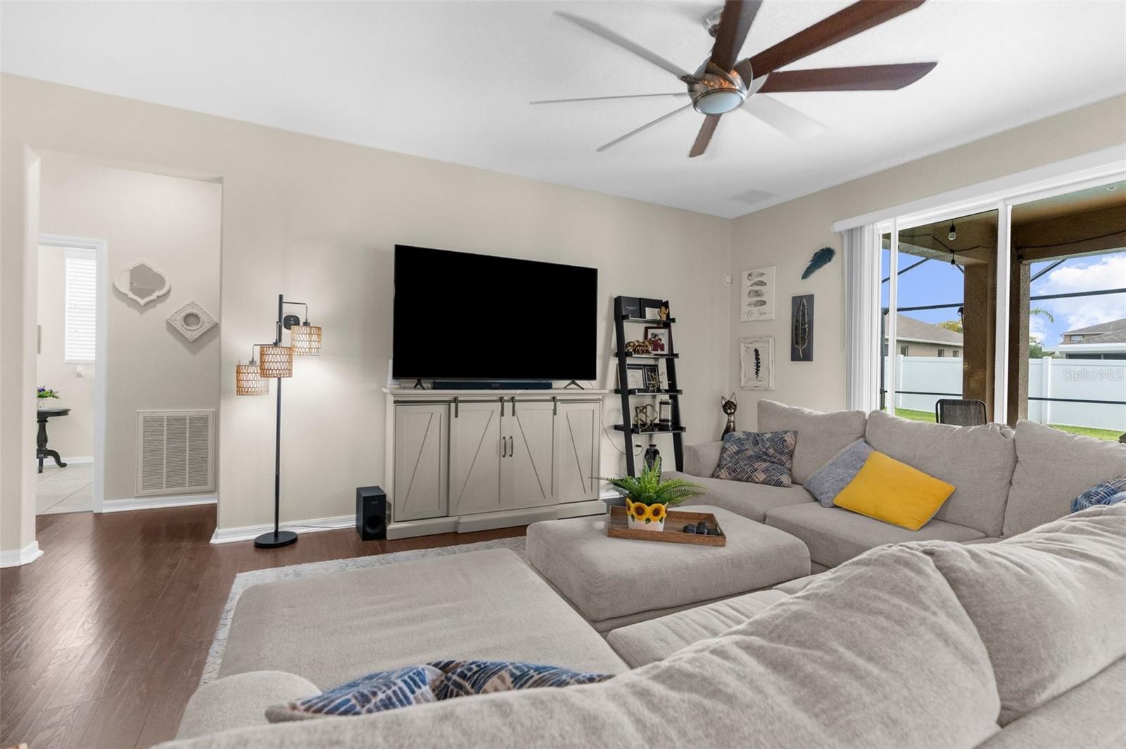 Image 29 of 31 For 10094 Bankston Drive