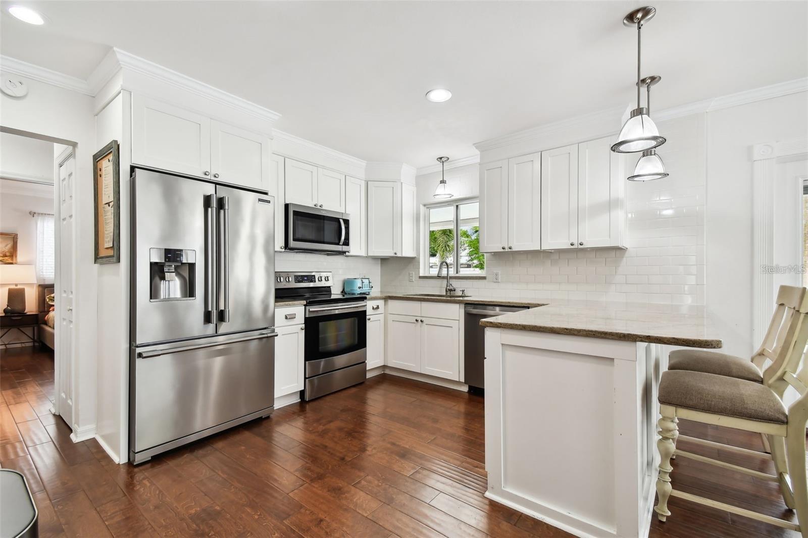 Image 6 of 36 For 2560 51st Street N