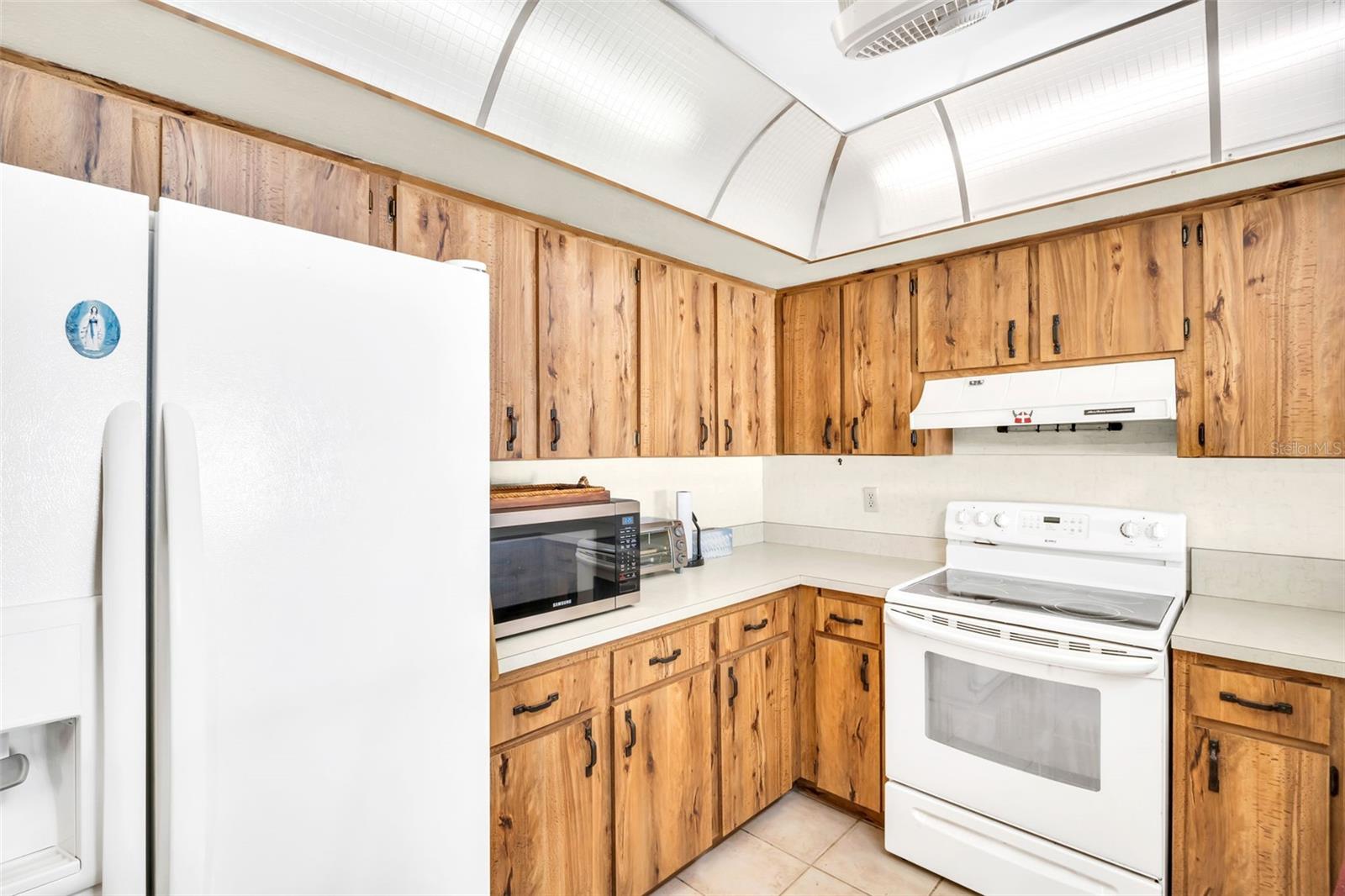 Listing photo id 16 for 346 Cherry Laurel Drive