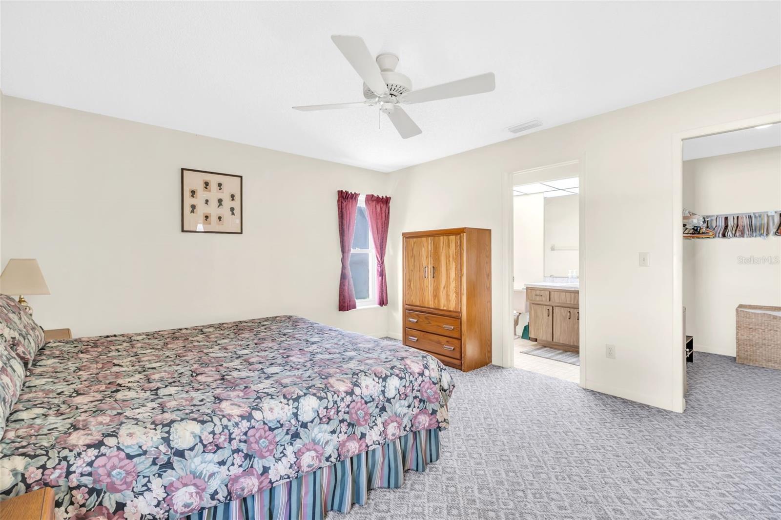 Listing photo id 19 for 346 Cherry Laurel Drive